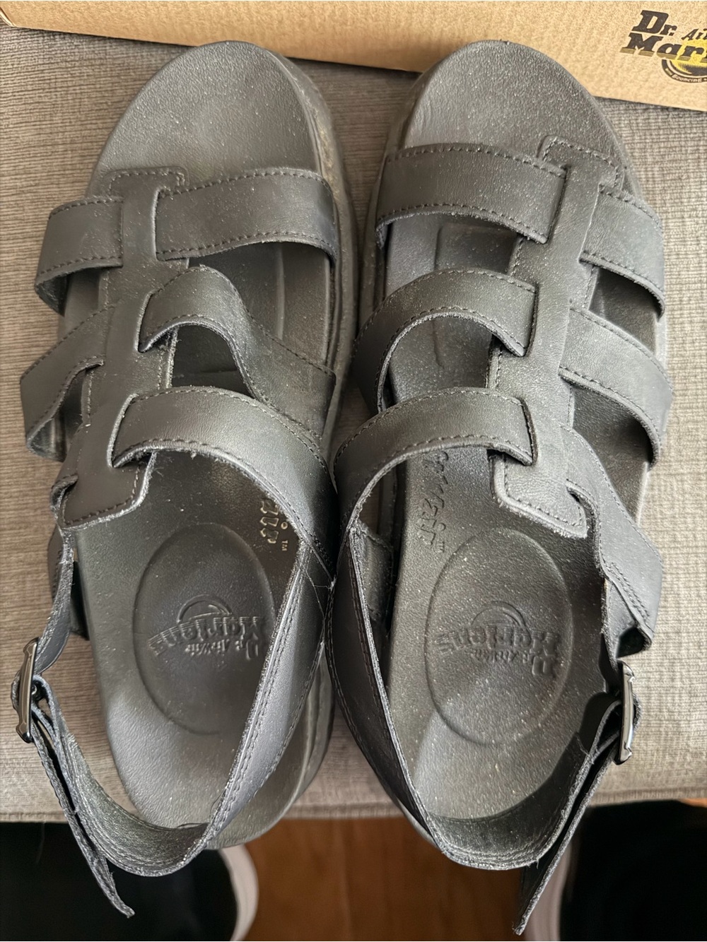 Womens DR MARTENS Air Wair Yelena Sandals Black Size 10 Hydro Leather - Picture 5 of 14